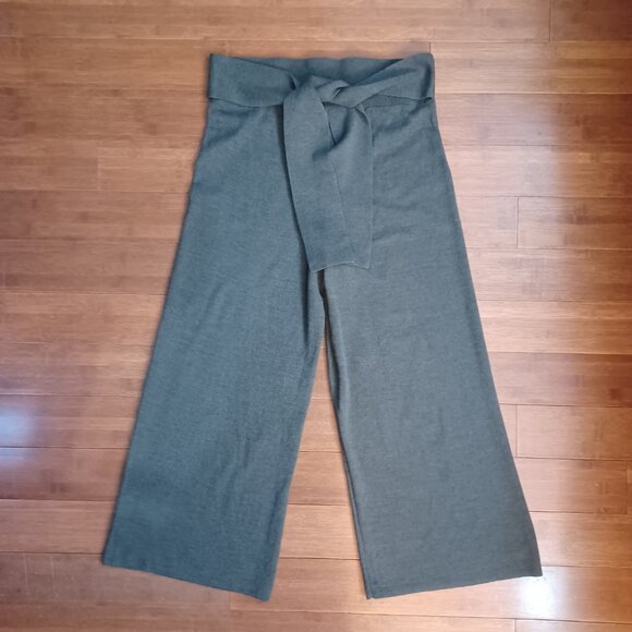 Anthropologie Dark Gray Cropped Pants - Picture 4 of 13